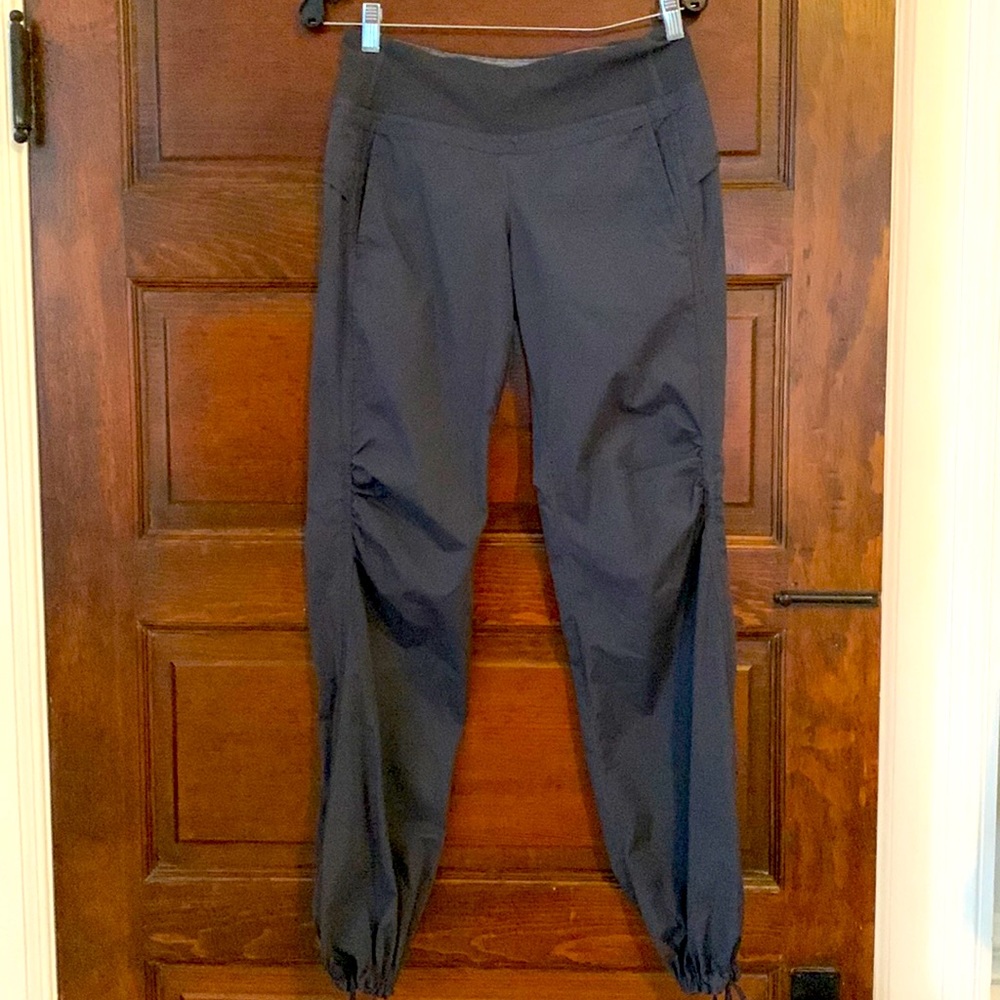 Grey lululemon joggers